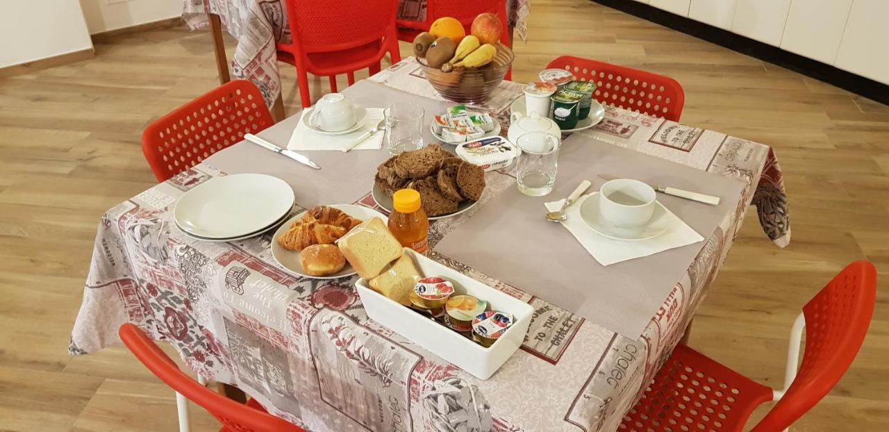 La Corte B&B Candiolo Bagian luar foto